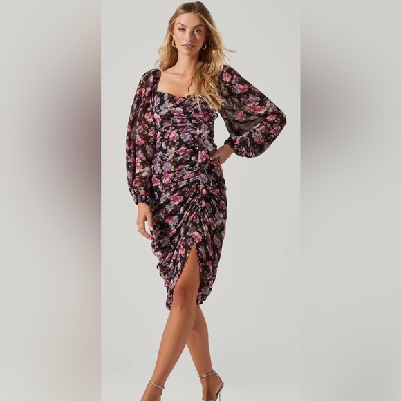 Astr Dresses & Skirts - ASTR The Label - Athens Floral Ruched Midi Dress